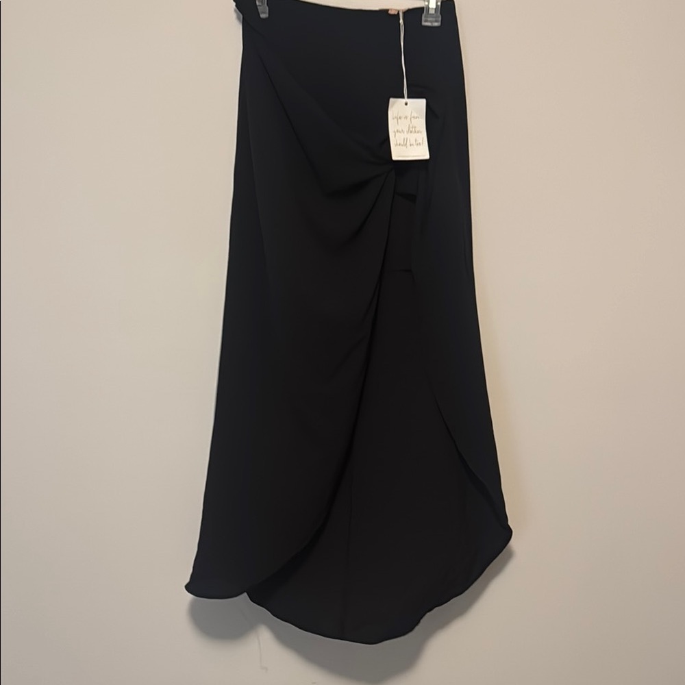 Show Me Your MuMu Black Women's Skirt